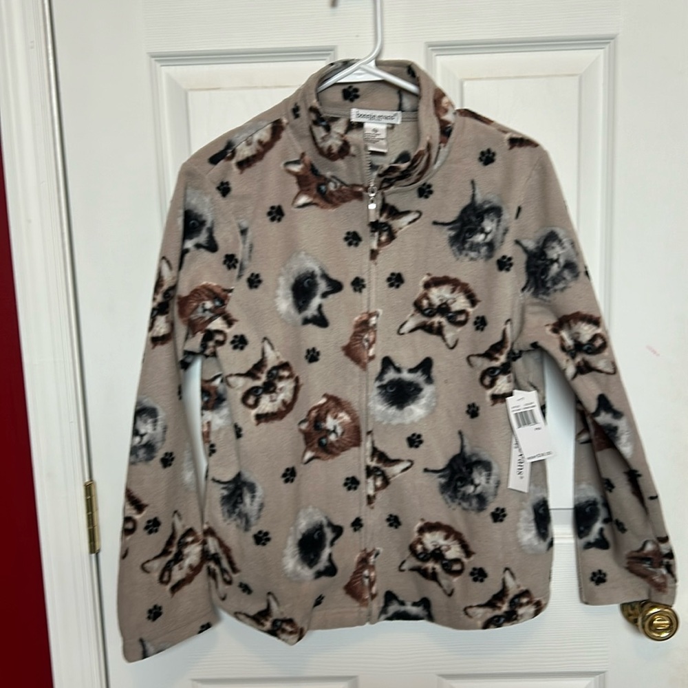 Women’s Zip Up Fleece with cat print “Brand New with tags”